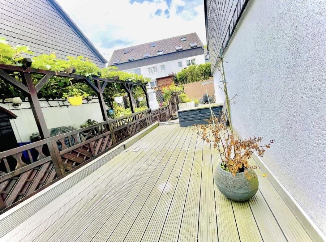 Predaj domu 140 m², pozemek 202 m², Wuppertal, Severné Porýnie - Westfálsko Predaj domu 140 m², pozemek 202 m², Wuppertal, Severné Porýnie - Westfálsko