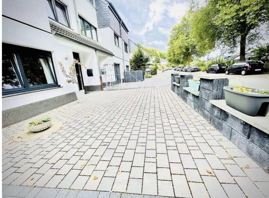 Predaj domu 140 m², pozemek 202 m², Wuppertal, Severné Porýnie - Westfálsko Predaj domu 140 m², pozemek 202 m², Wuppertal, Severné Porýnie - Westfálsko