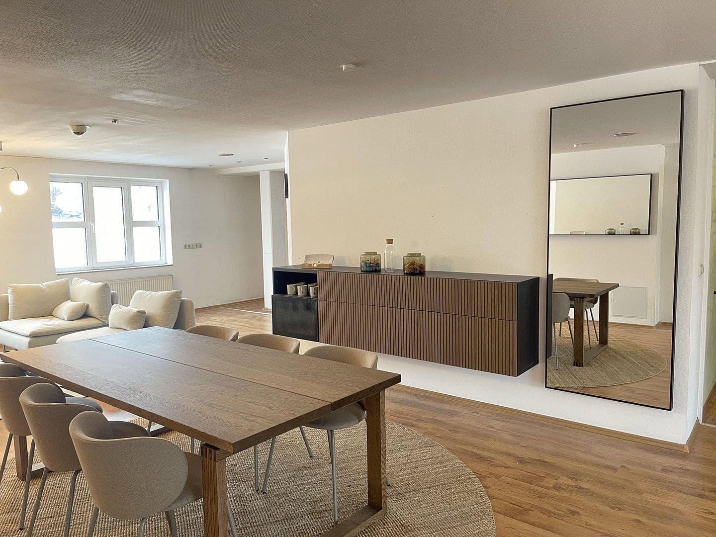 Prenájom nebytového priestoru 490 m², Jägerstraße 11-13, Limbach-Oberfrohna, Sasko Prenájom nebytového priestoru 490 m², Jägerstraße 11-13, Limbach-Oberfrohna, Sasko