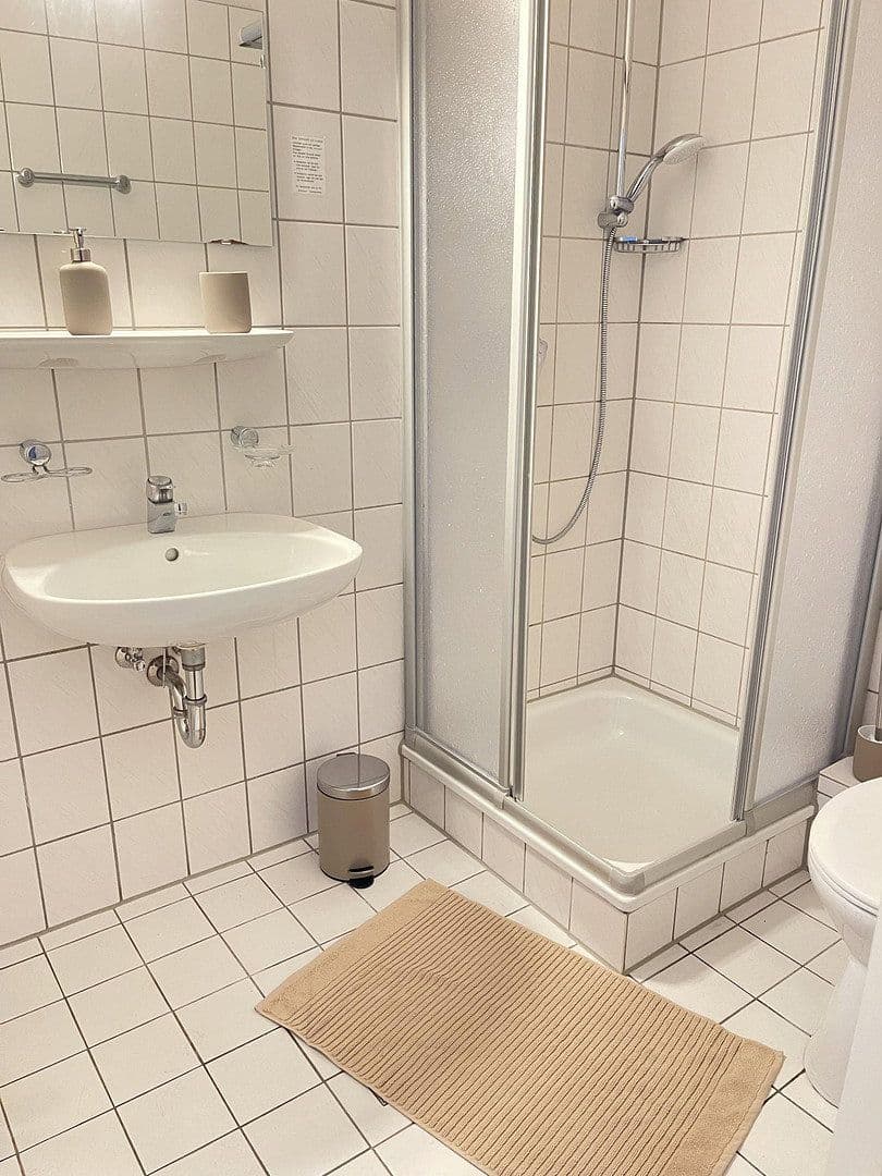Prenájom nebytového priestoru 490 m², Jägerstraße 11-13, Limbach-Oberfrohna, Sasko Prenájom nebytového priestoru 490 m², Jägerstraße 11-13, Limbach-Oberfrohna, Sasko