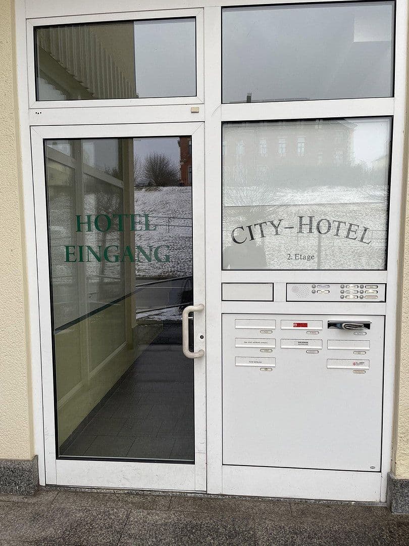 Prenájom nebytového priestoru 490 m², Jägerstraße 11-13, Limbach-Oberfrohna, Sasko Prenájom nebytového priestoru 490 m², Jägerstraße 11-13, Limbach-Oberfrohna, Sasko