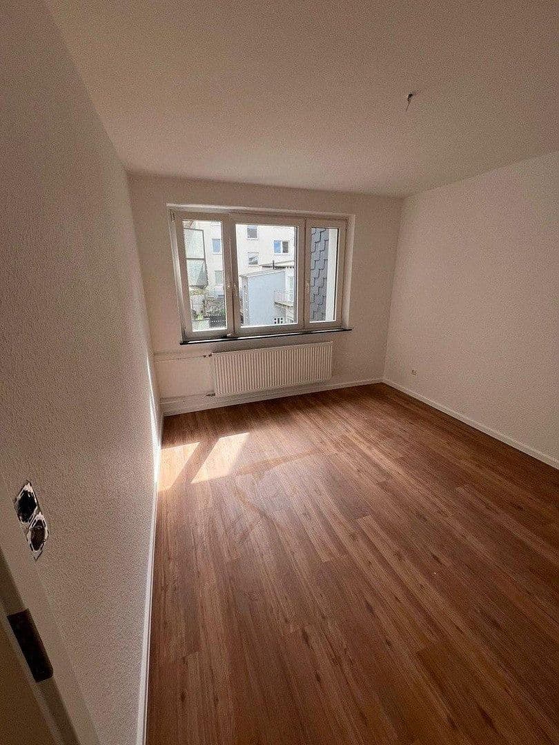 Prenájom bytu 2-izbový 50 m², Jülicherstr. 1, Wuppertal, Severné Porýnie - Westfálsko Prenájom bytu 2-izbový 50 m², Jülicherstr. 1, Wuppertal, Severné Porýnie - Westfálsko