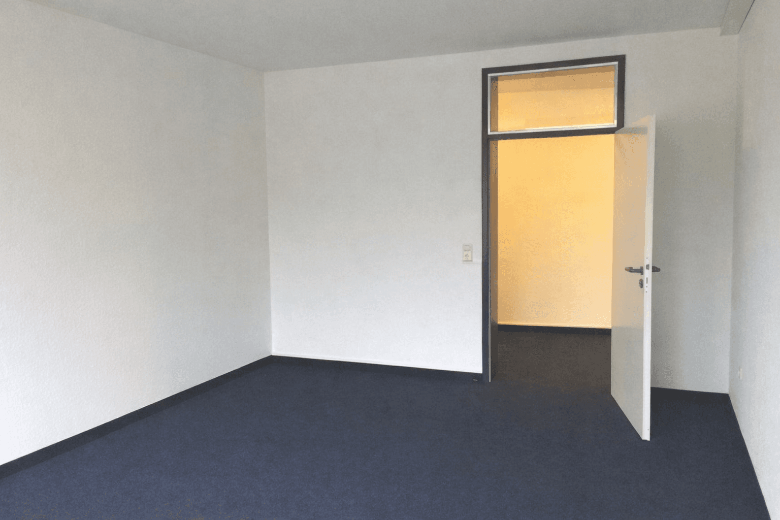 Prenájom kancelárie 24 m², Badstraße 24a, Offenburg, Bádensko-Wurttembersko Prenájom kancelárie 24 m², Badstraße 24a, Offenburg, Bádensko-Wurttembersko