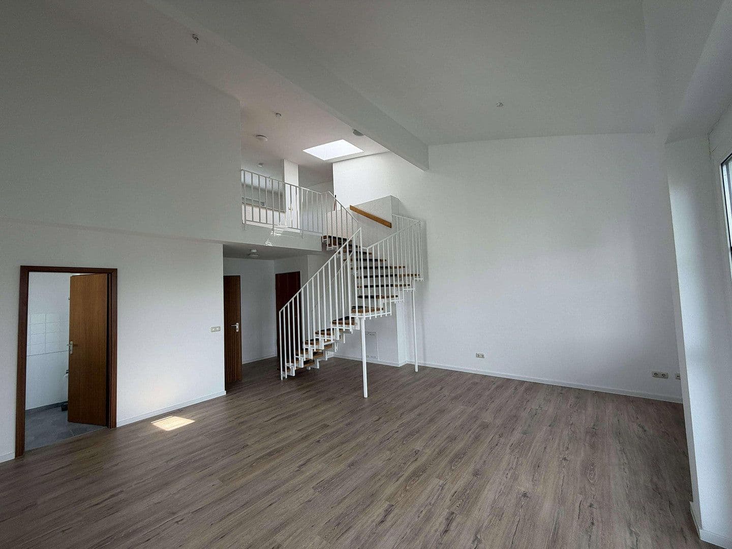 Prenájom bytu 3-izbový 72 m², Am Rebstock 12, Kabelsketal, Sasko-Anhaltsko Prenájom bytu 3-izbový 72 m², Am Rebstock 12, Kabelsketal, Sasko-Anhaltsko