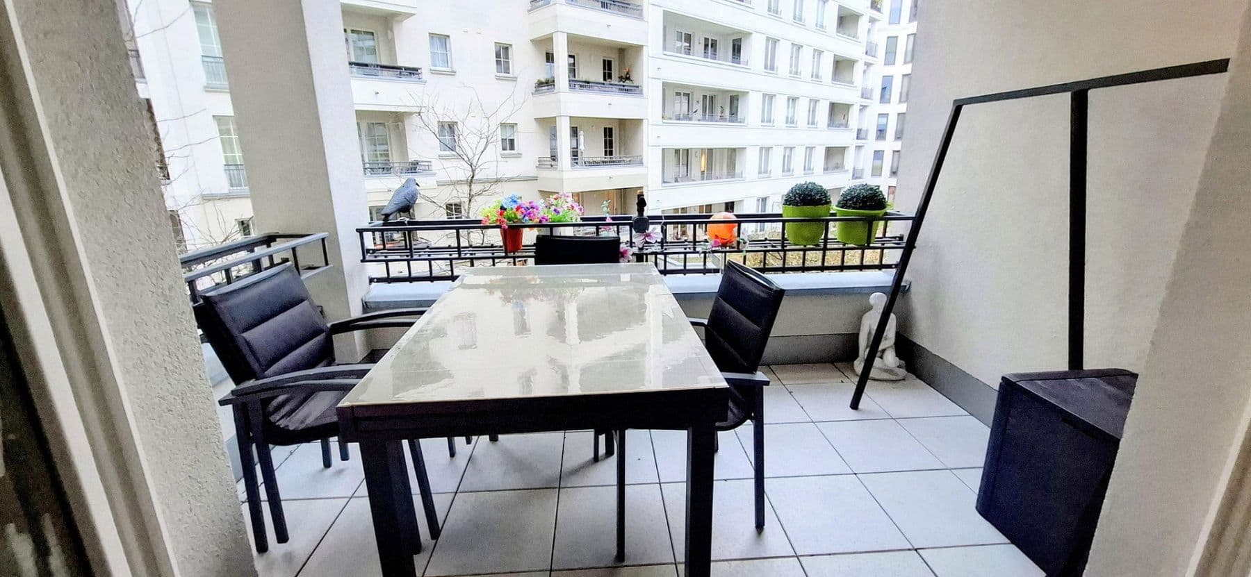 Predaj bytu 3-izbový 110 m², Berlin, Berlín Predaj bytu 3-izbový 110 m², Berlin, Berlín
