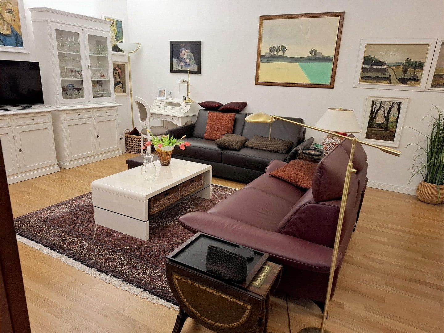 Predaj bytu 3-izbový 110 m², Berlin, Berlín Predaj bytu 3-izbový 110 m², Berlin, Berlín