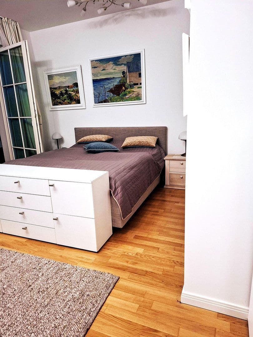 Predaj bytu 3-izbový 110 m², Berlin, Berlín Predaj bytu 3-izbový 110 m², Berlin, Berlín