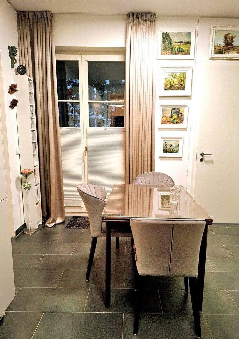Predaj bytu 3-izbový 110 m², Berlin, Berlín Predaj bytu 3-izbový 110 m², Berlin, Berlín