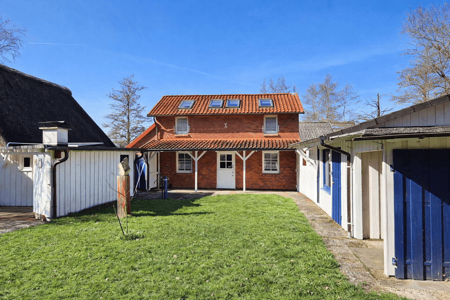 Predaj domu 150 m², pozemek 1.904 m², Drochtersen, Dolné Sasko Predaj domu 150 m², pozemek 1.904 m², Drochtersen, Dolné Sasko