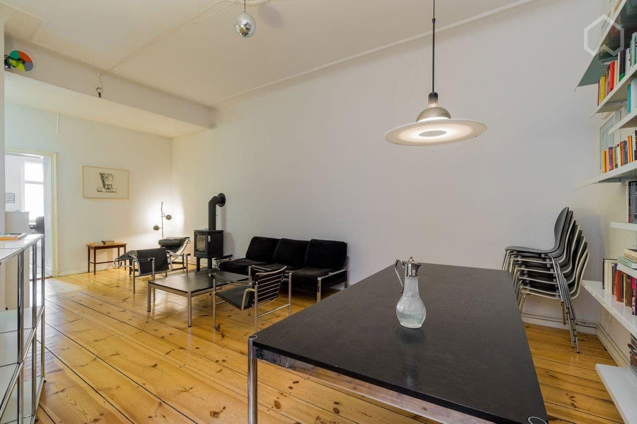 Predaj bytu 2-izbový 76 m², Huttenstrasse 28, Berlin, Berlín Predaj bytu 2-izbový 76 m², Huttenstrasse 28, Berlin, Berlín