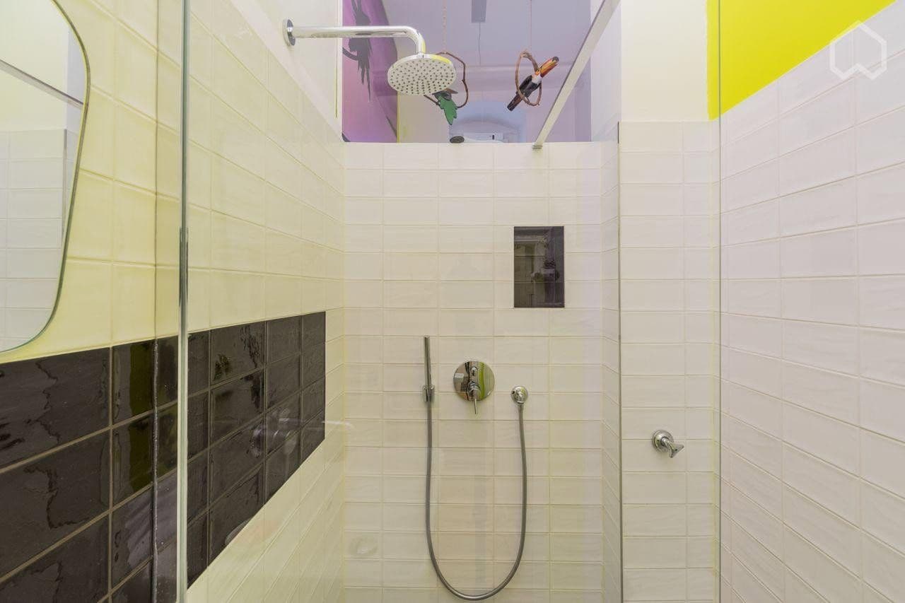Predaj bytu 2-izbový 76 m², Huttenstrasse 28, Berlin, Berlín Predaj bytu 2-izbový 76 m², Huttenstrasse 28, Berlin, Berlín