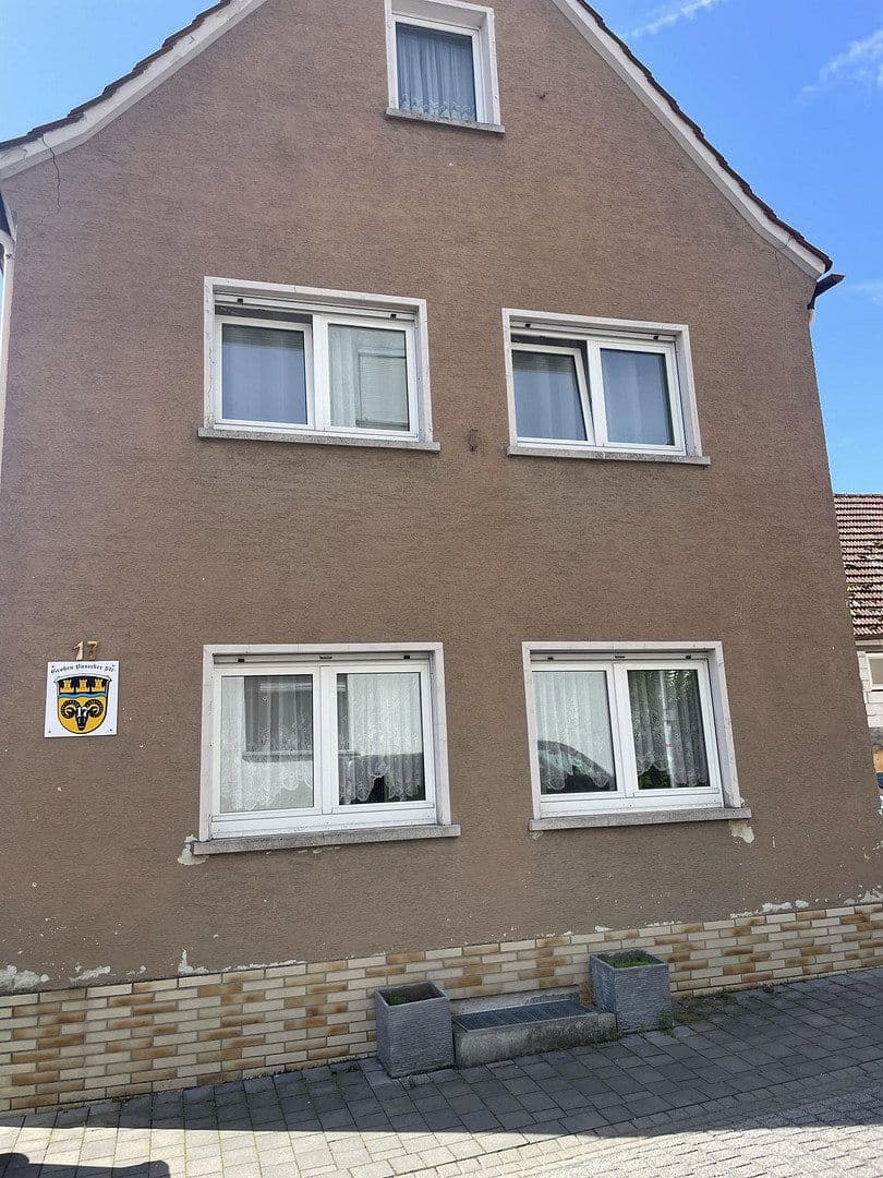 Predaj domu 280 m², pozemek 390 m², Großen-Busecker Str. 17, Buseck, Hesensko Predaj domu 280 m², pozemek 390 m², Großen-Busecker Str. 17, Buseck, Hesensko