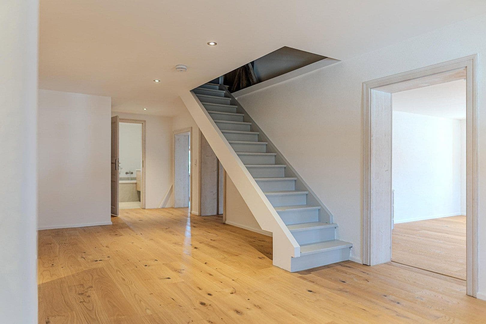 Prenájom domu 155 m², pozemek 250 m², Vogtareuth, Bavorsko Prenájom domu 155 m², pozemek 250 m², Vogtareuth, Bavorsko