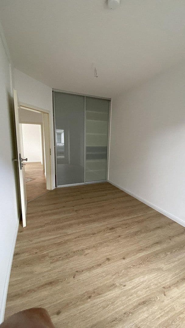 Prenájom domu 130 m², pozemek 300 m², Hamburg, Hamburg Prenájom domu 130 m², pozemek 300 m², Hamburg, Hamburg