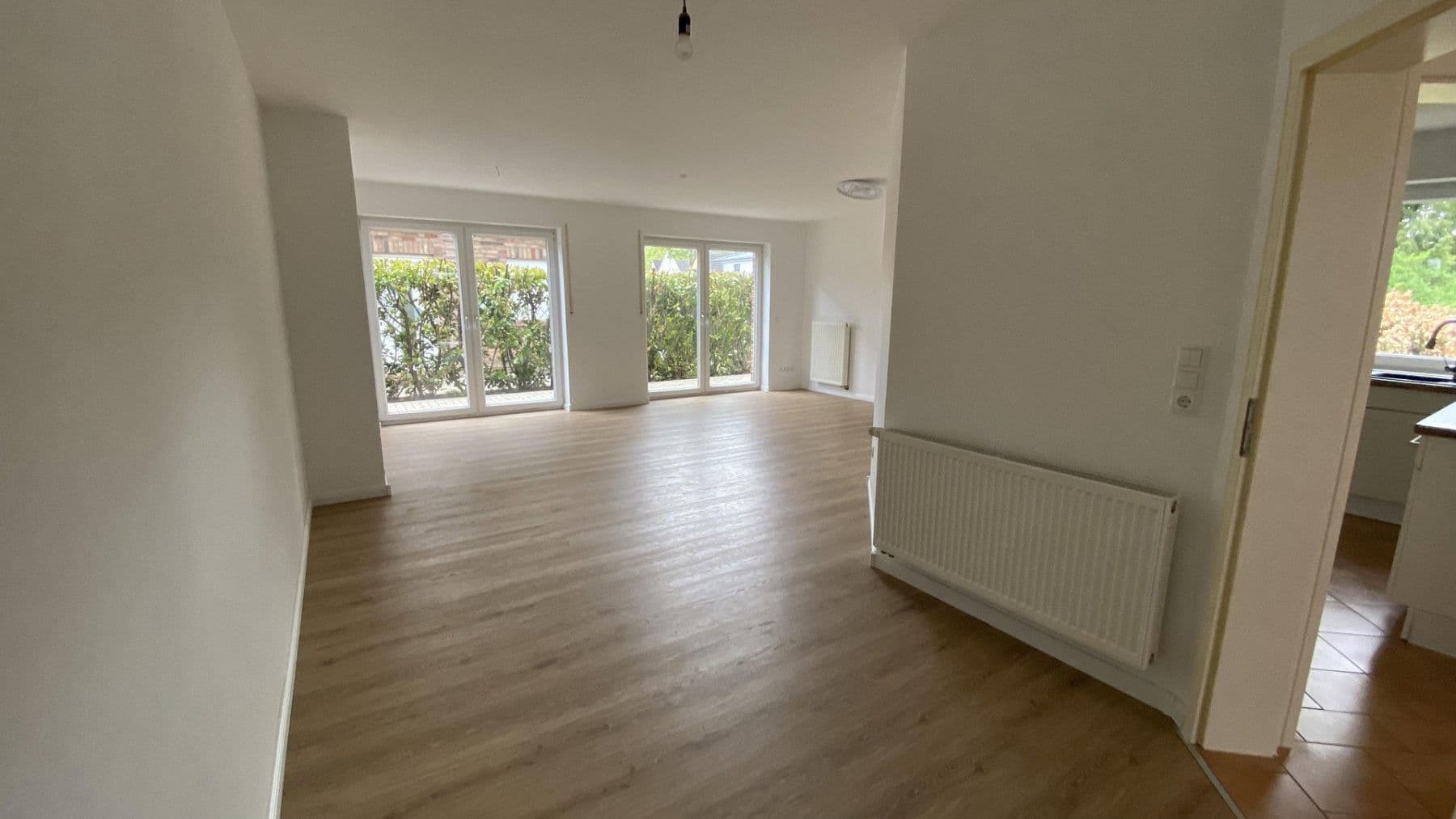 Prenájom domu 130 m², pozemek 300 m², Hamburg, Hamburg Prenájom domu 130 m², pozemek 300 m², Hamburg, Hamburg
