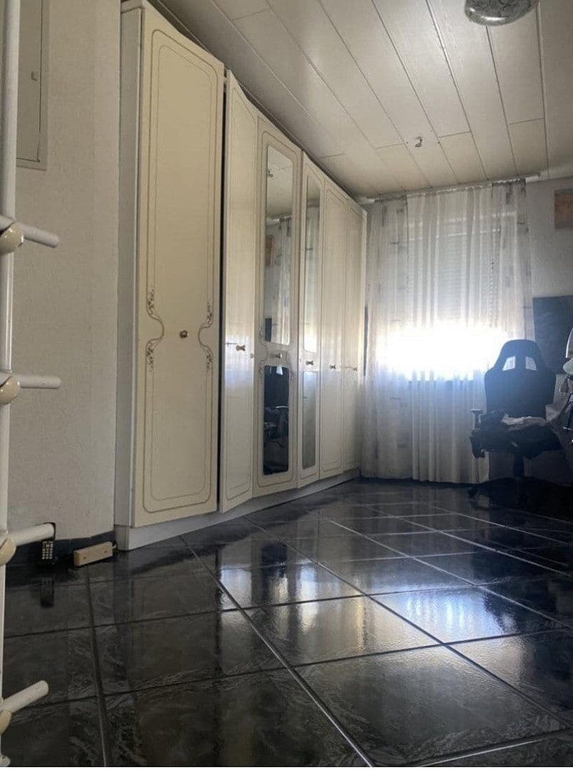 Predaj domu 159 m², pozemek 303 m², Ostfildern, Bádensko-Wurttembersko Predaj domu 159 m², pozemek 303 m², Ostfildern, Bádensko-Wurttembersko