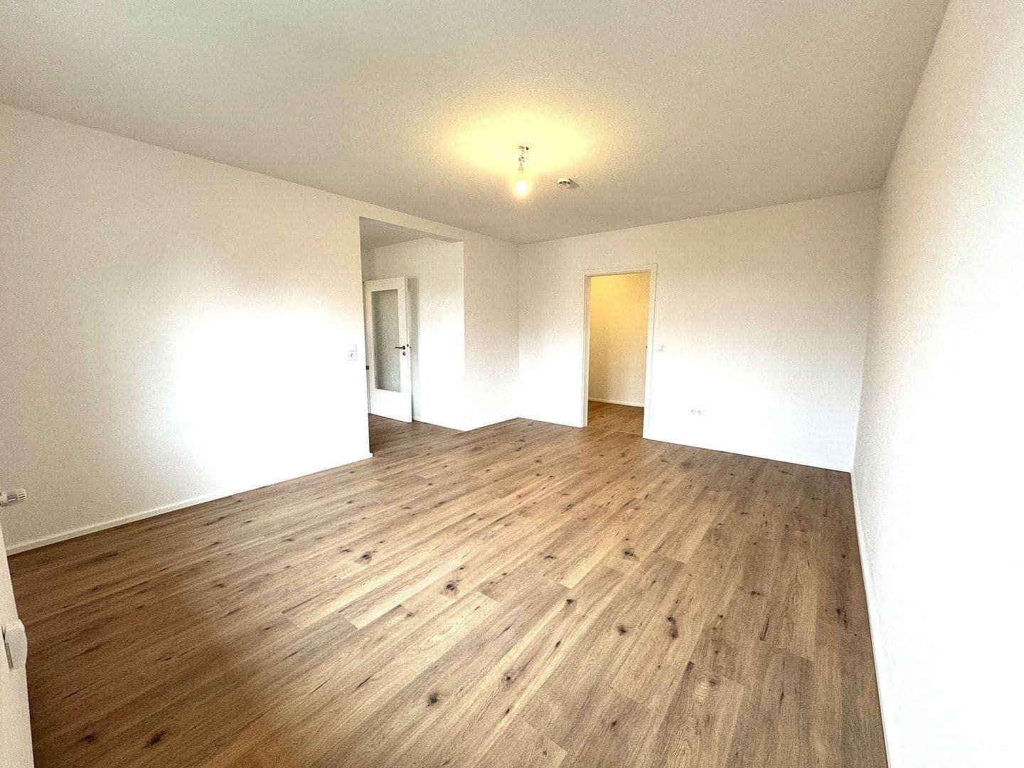 Prenájom bytu 1-izbový 45 m², Kassel, Hesensko Prenájom bytu 1-izbový 45 m², Kassel, Hesensko