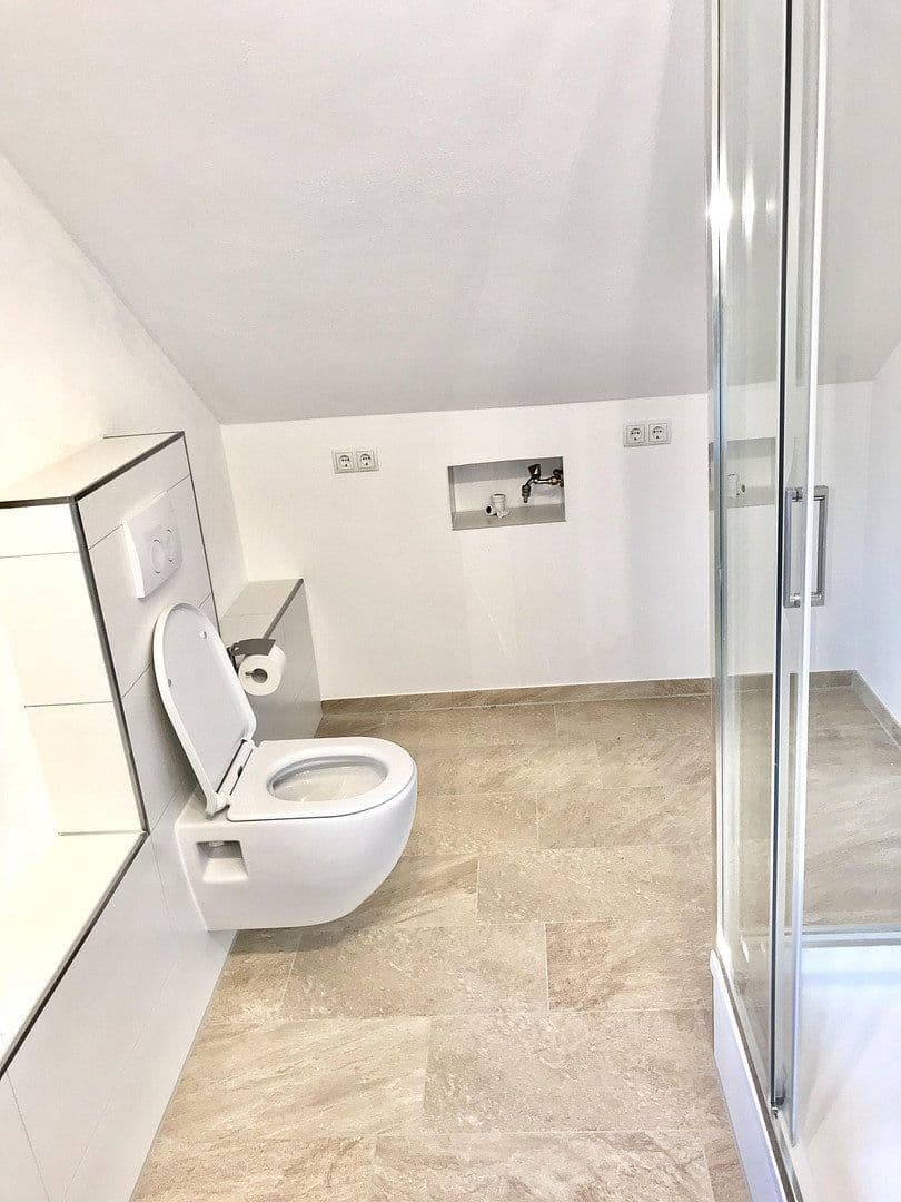 Prenájom bytu 3-izbový 60 m², Albstadt, Bádensko-Wurttembersko Prenájom bytu 3-izbový 60 m², Albstadt, Bádensko-Wurttembersko