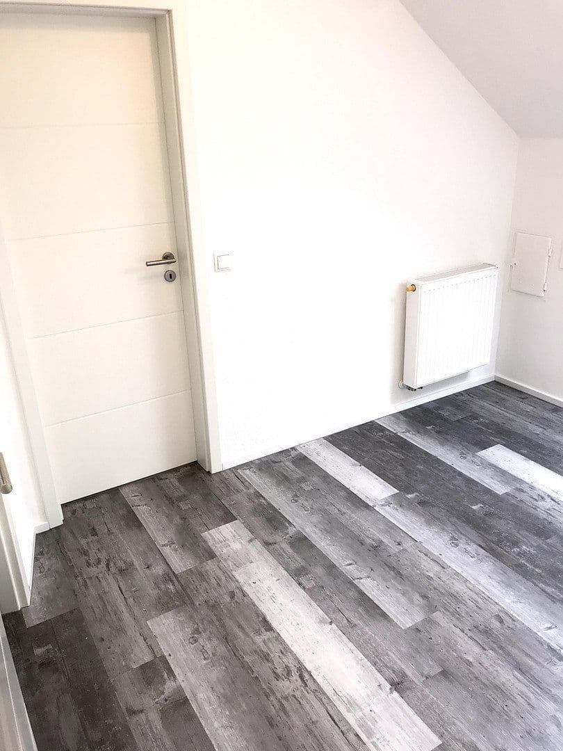 Prenájom bytu 3-izbový 60 m², Albstadt, Bádensko-Wurttembersko Prenájom bytu 3-izbový 60 m², Albstadt, Bádensko-Wurttembersko