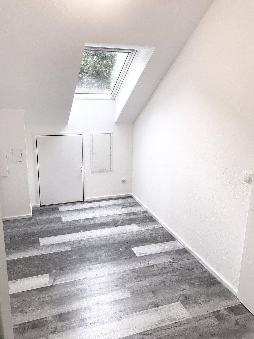 Prenájom bytu 3-izbový 60 m², Albstadt, Bádensko-Wurttembersko Prenájom bytu 3-izbový 60 m², Albstadt, Bádensko-Wurttembersko