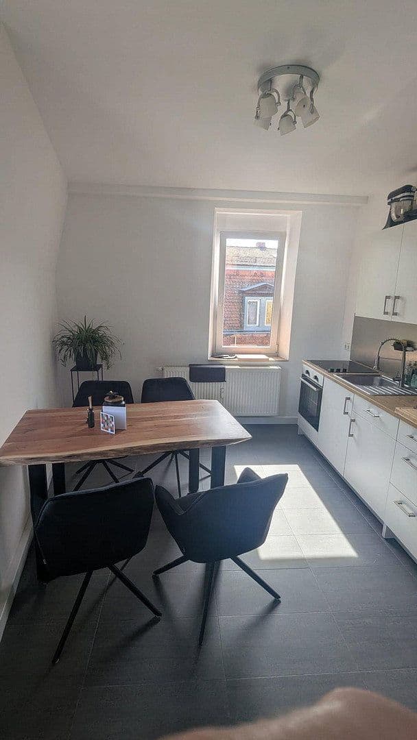 Prenájom bytu 2-izbový 65 m², Untere Baustraße 17, Nürnberg, Bavorsko Prenájom bytu 2-izbový 65 m², Untere Baustraße 17, Nürnberg, Bavorsko