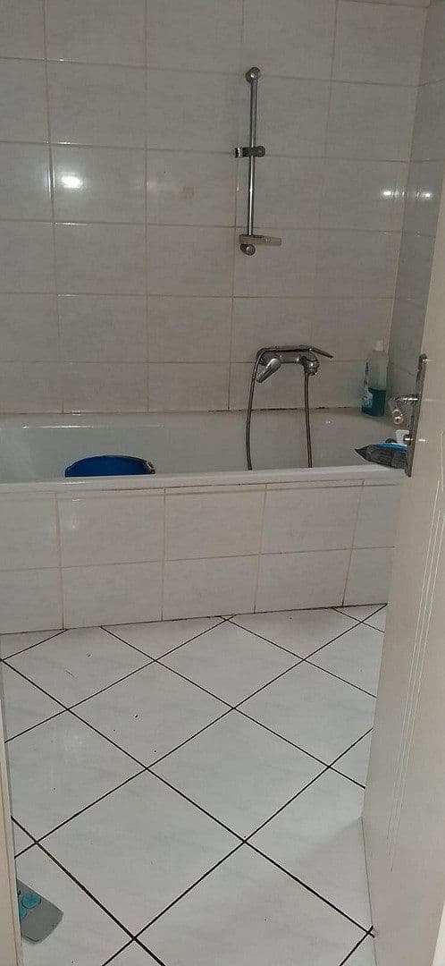 Prenájom bytu 2-izbový 46 m², Kettelerstr. 1a, Oberhausen, Severné Porýnie - Westfálsko Prenájom bytu 2-izbový 46 m², Kettelerstr. 1a, Oberhausen, Severné Porýnie - Westfálsko