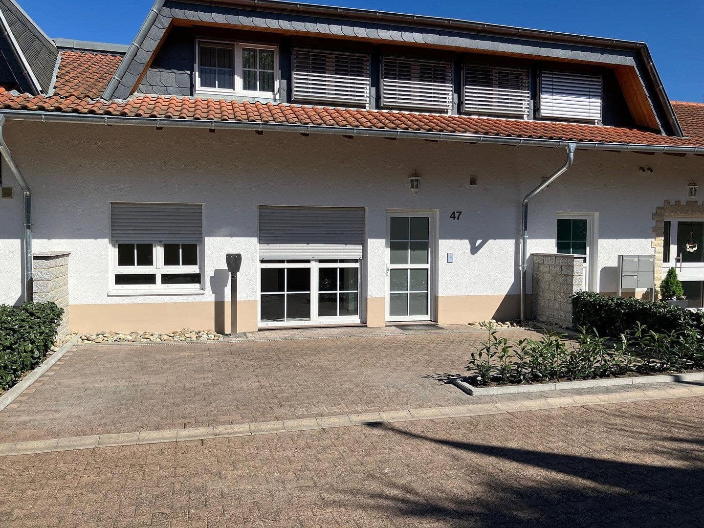 Prenájom bytu 3-izbový 90 m², Bahnhofstraße 47, Groß-Bieberau, Hesensko Prenájom bytu 3-izbový 90 m², Bahnhofstraße 47, Groß-Bieberau, Hesensko