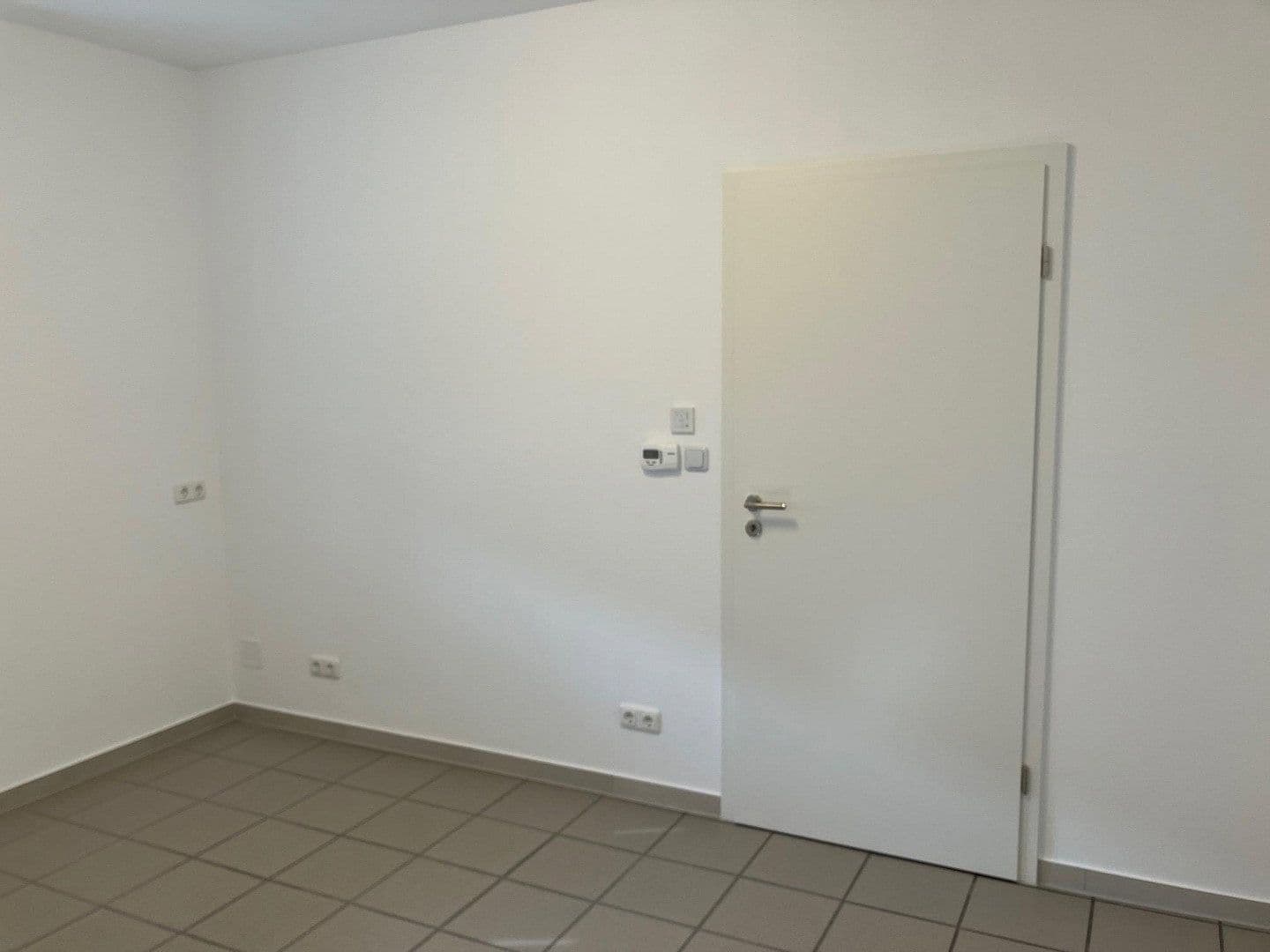 Prenájom bytu 3-izbový 90 m², Bahnhofstraße 47, Groß-Bieberau, Hesensko Prenájom bytu 3-izbový 90 m², Bahnhofstraße 47, Groß-Bieberau, Hesensko