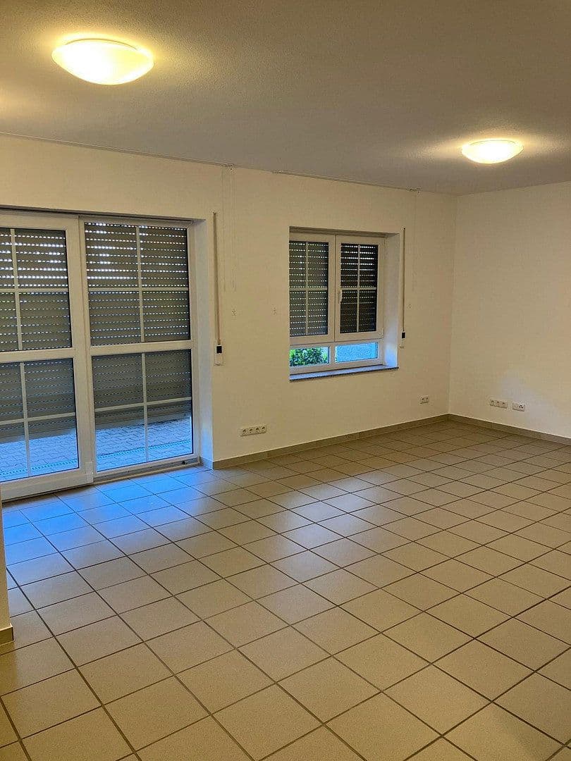 Prenájom bytu 3-izbový 90 m², Bahnhofstraße 47, Groß-Bieberau, Hesensko Prenájom bytu 3-izbový 90 m², Bahnhofstraße 47, Groß-Bieberau, Hesensko