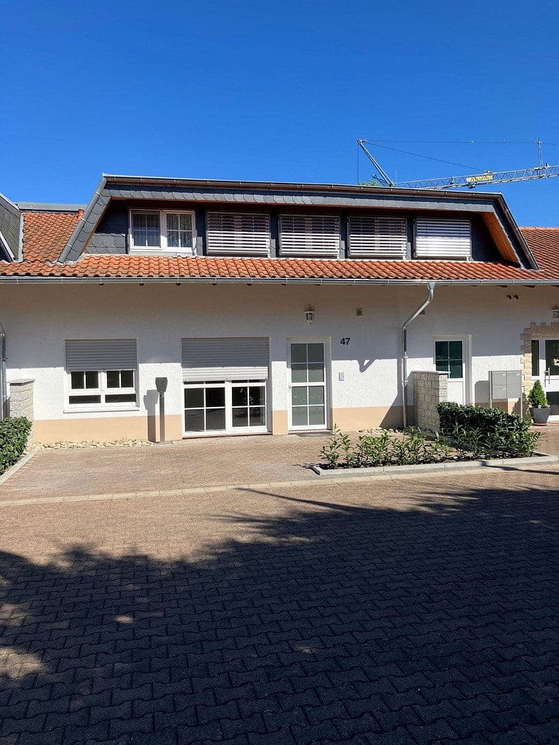 Prenájom bytu 3-izbový 90 m², Bahnhofstraße 47, Groß-Bieberau, Hesensko Prenájom bytu 3-izbový 90 m², Bahnhofstraße 47, Groß-Bieberau, Hesensko
