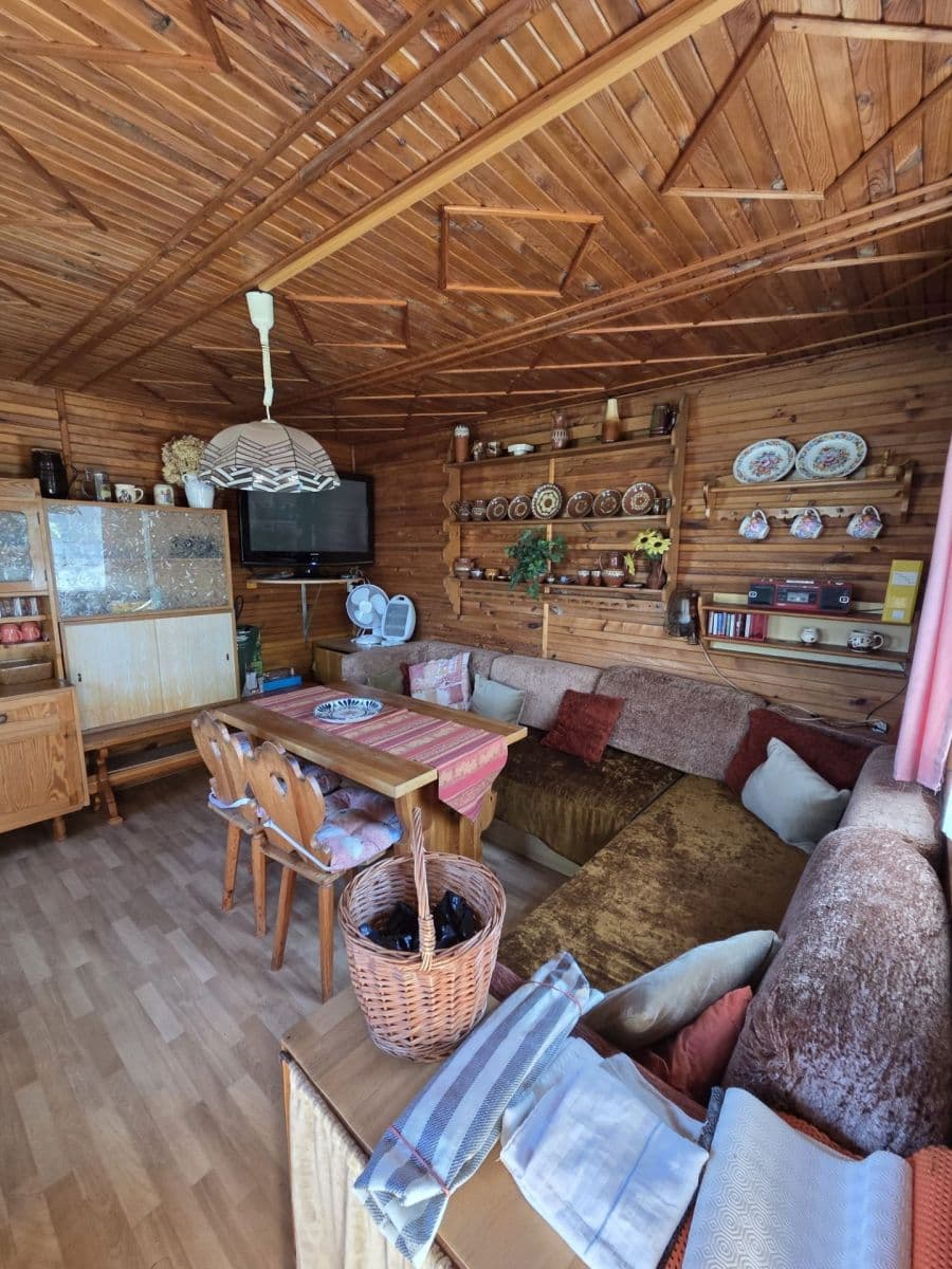 Predaj rekreačného objektu 16 m², pozemek 360 m², U Martínka, Písek, Jihočeský kraj Predaj rekreačného objektu 16 m², pozemek 360 m², U Martínka, Písek, Jihočeský kraj