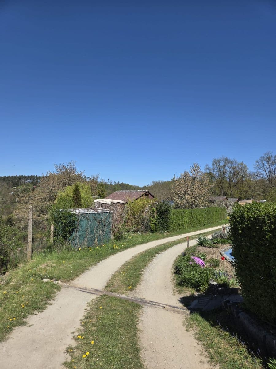 Predaj rekreačného objektu 16 m², pozemek 360 m², U Martínka, Písek, Jihočeský kraj Predaj rekreačného objektu 16 m², pozemek 360 m², U Martínka, Písek, Jihočeský kraj