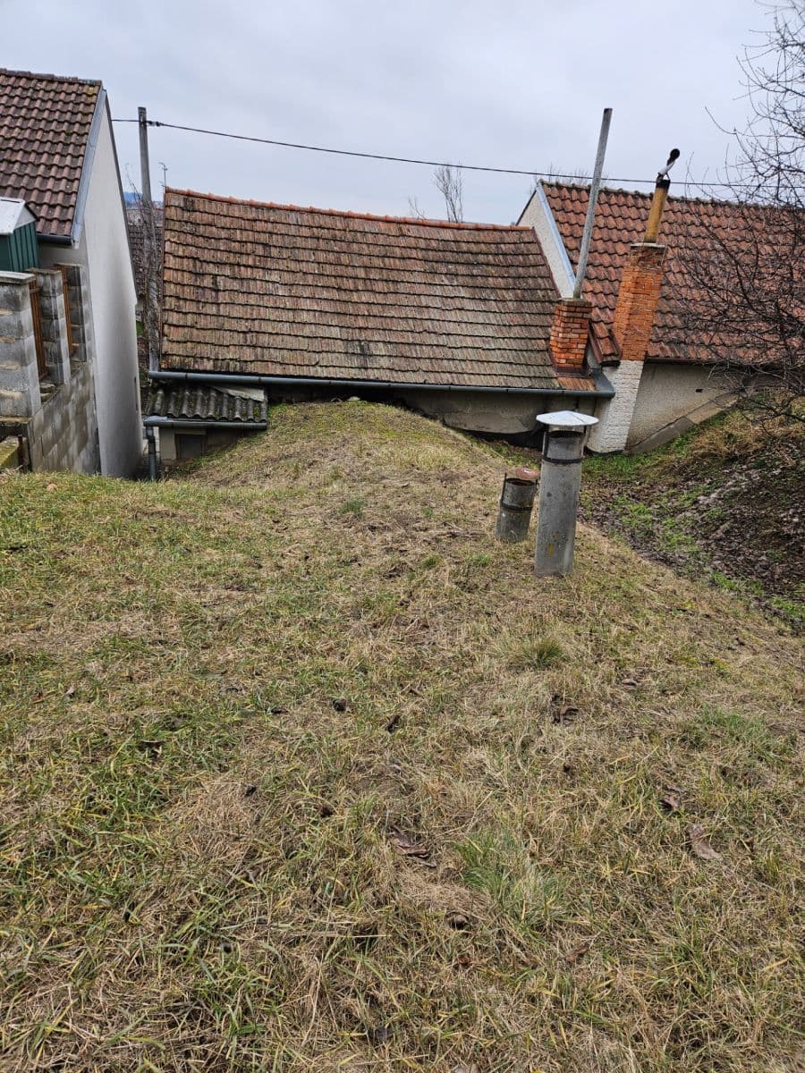 Predaj nebytového priestoru 141 m², Rovná, Mutěnice, Jihomoravský kraj Predaj nebytového priestoru 141 m², Rovná, Mutěnice, Jihomoravský kraj