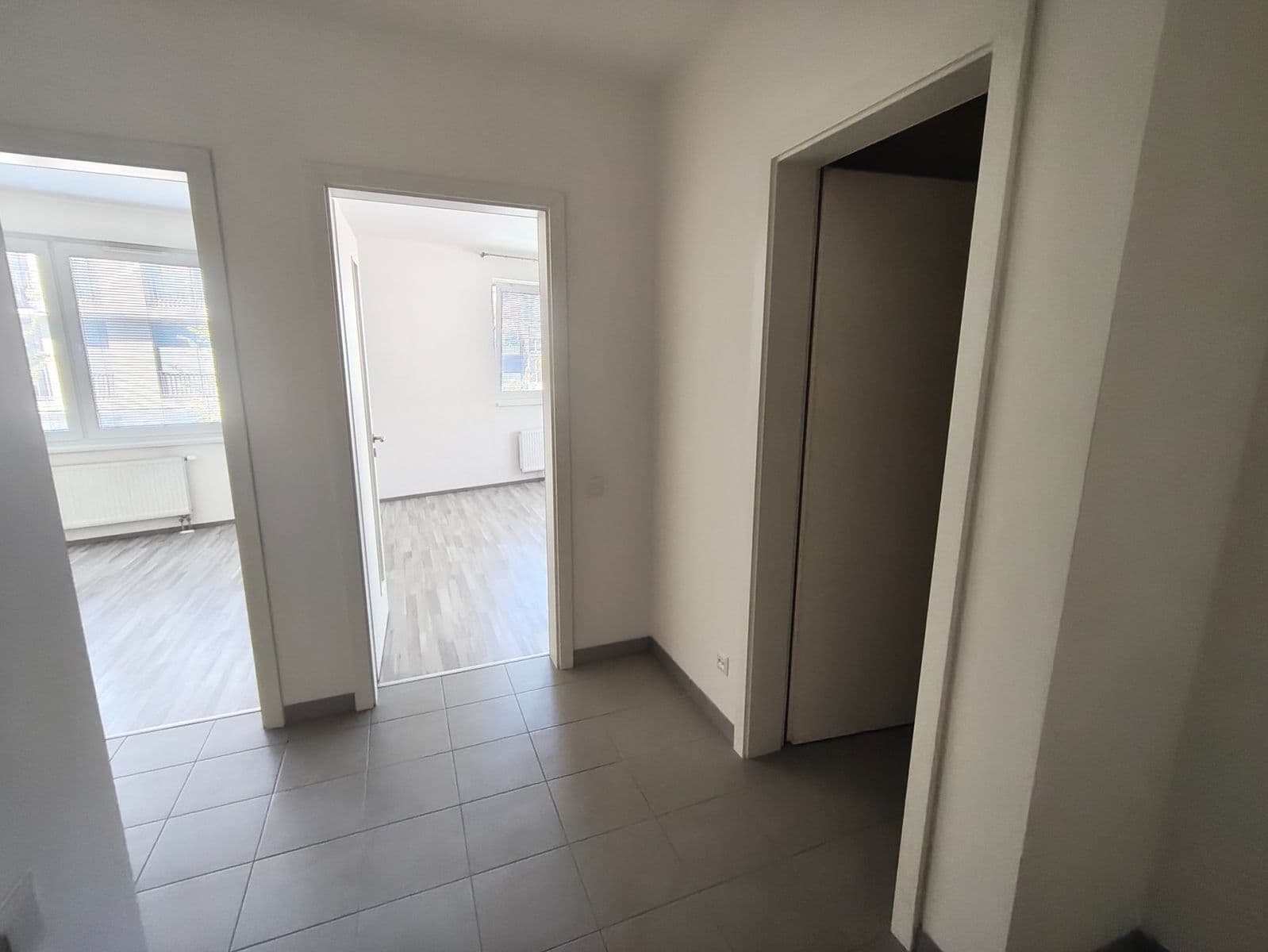 Prenájom bytu 2-izbový 52 m², Olgy Havlové, Praha, Praha Prenájom bytu 2-izbový 52 m², Olgy Havlové, Praha, Praha