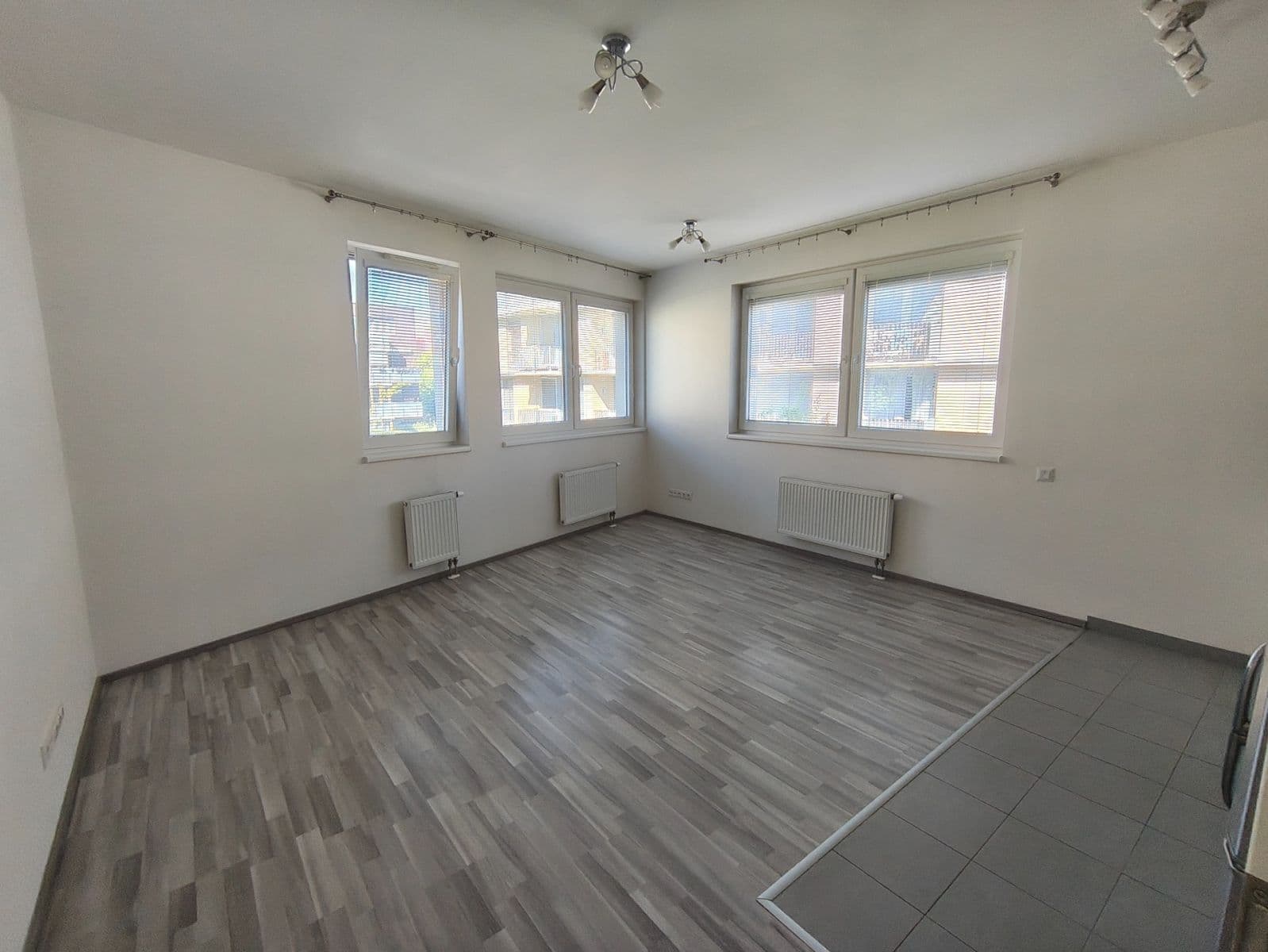 Prenájom bytu 2-izbový 52 m², Olgy Havlové, Praha, Praha Prenájom bytu 2-izbový 52 m², Olgy Havlové, Praha, Praha