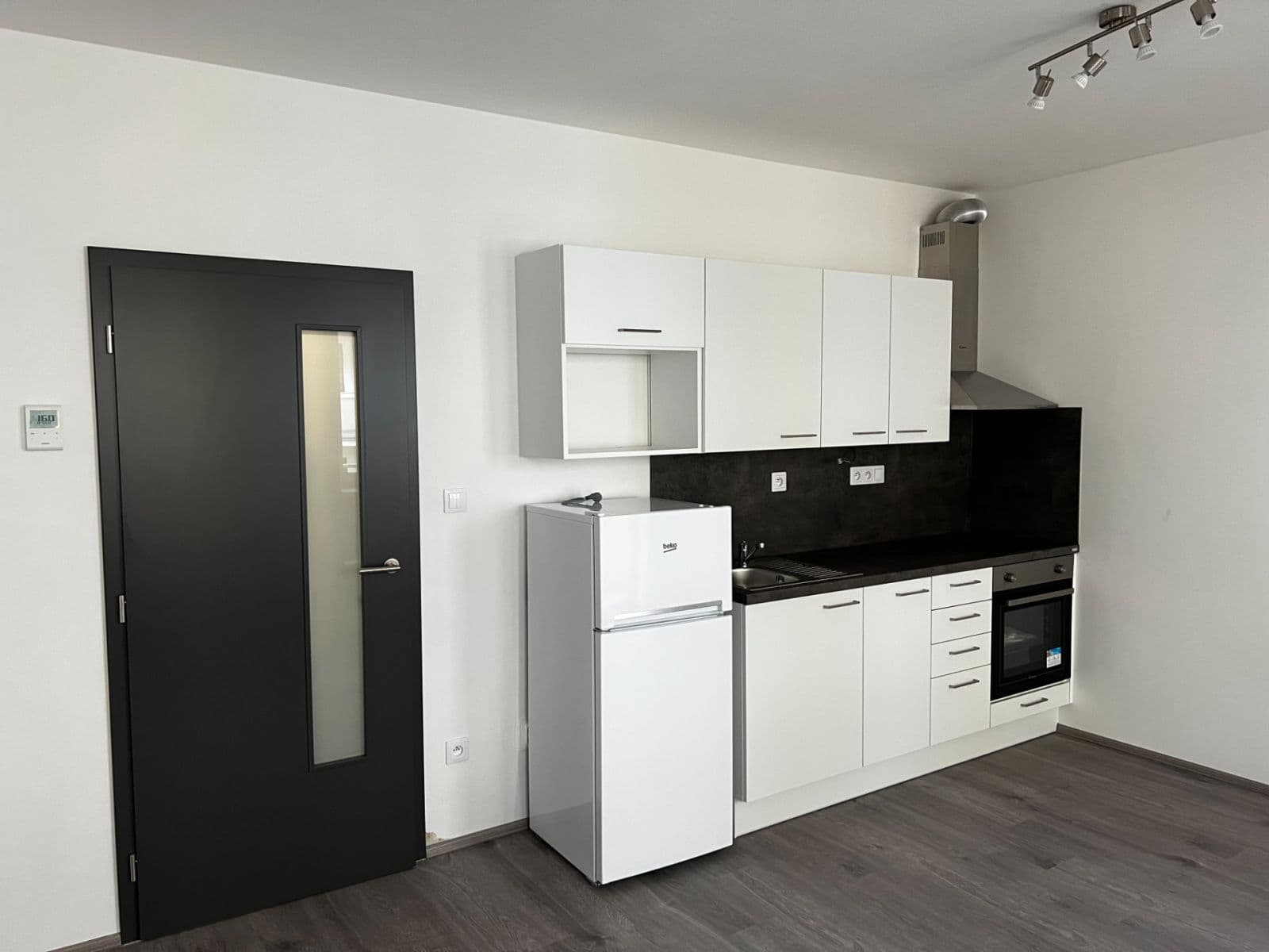 Prenájom bytu 1-izbový 36 m², Hlinecká, Brno, Jihomoravský kraj Prenájom bytu 1-izbový 36 m², Hlinecká, Brno, Jihomoravský kraj