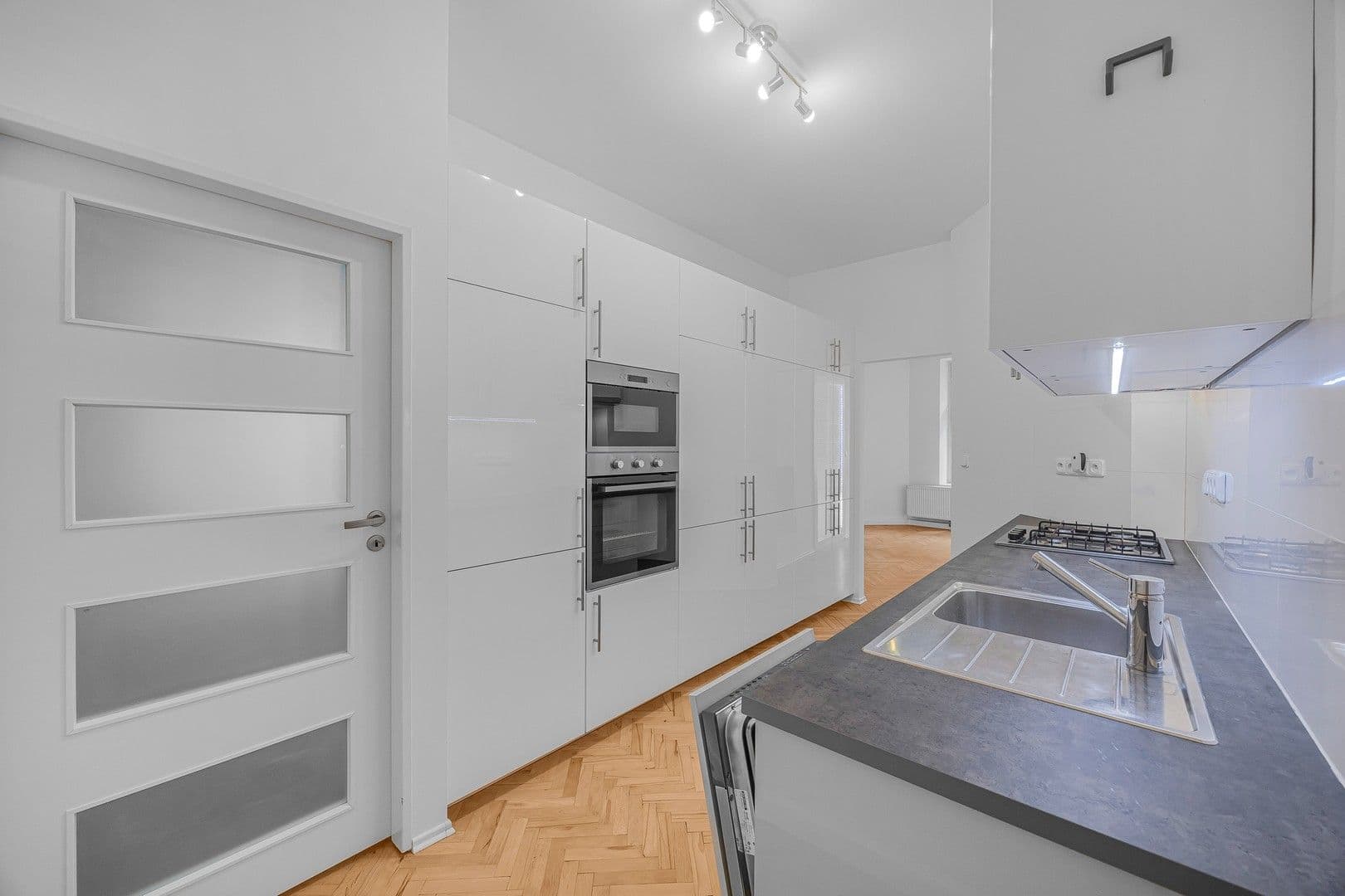 Prenájom bytu 2-izbový 50 m², Přemyslovská, Praha, Praha Prenájom bytu 2-izbový 50 m², Přemyslovská, Praha, Praha