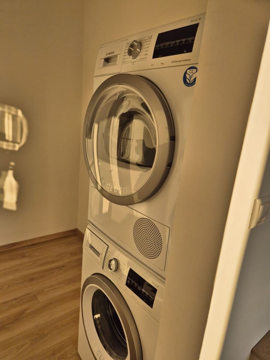 Prenájom bytu 3-izbový 64 m², Sedmokrásková, Marianka, Bratislavský kraj Prenájom bytu 3-izbový 64 m², Sedmokrásková, Marianka, Bratislavský kraj