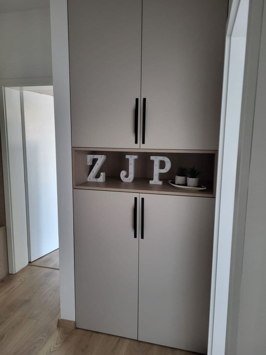 Prenájom bytu 3-izbový 64 m², Sedmokrásková, Marianka, Bratislavský kraj Prenájom bytu 3-izbový 64 m², Sedmokrásková, Marianka, Bratislavský kraj