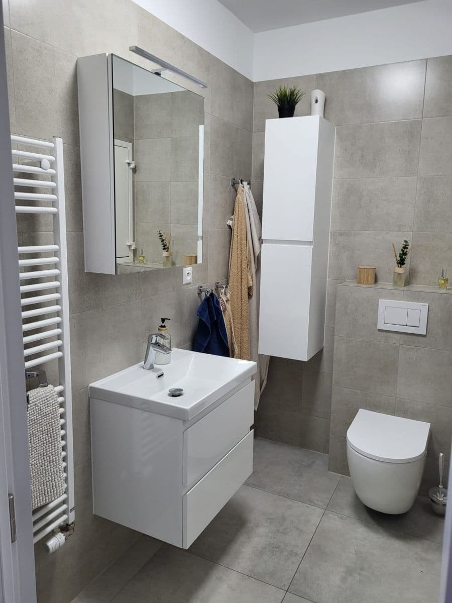 Prenájom bytu 3-izbový 64 m², Sedmokrásková, Marianka, Bratislavský kraj Prenájom bytu 3-izbový 64 m², Sedmokrásková, Marianka, Bratislavský kraj