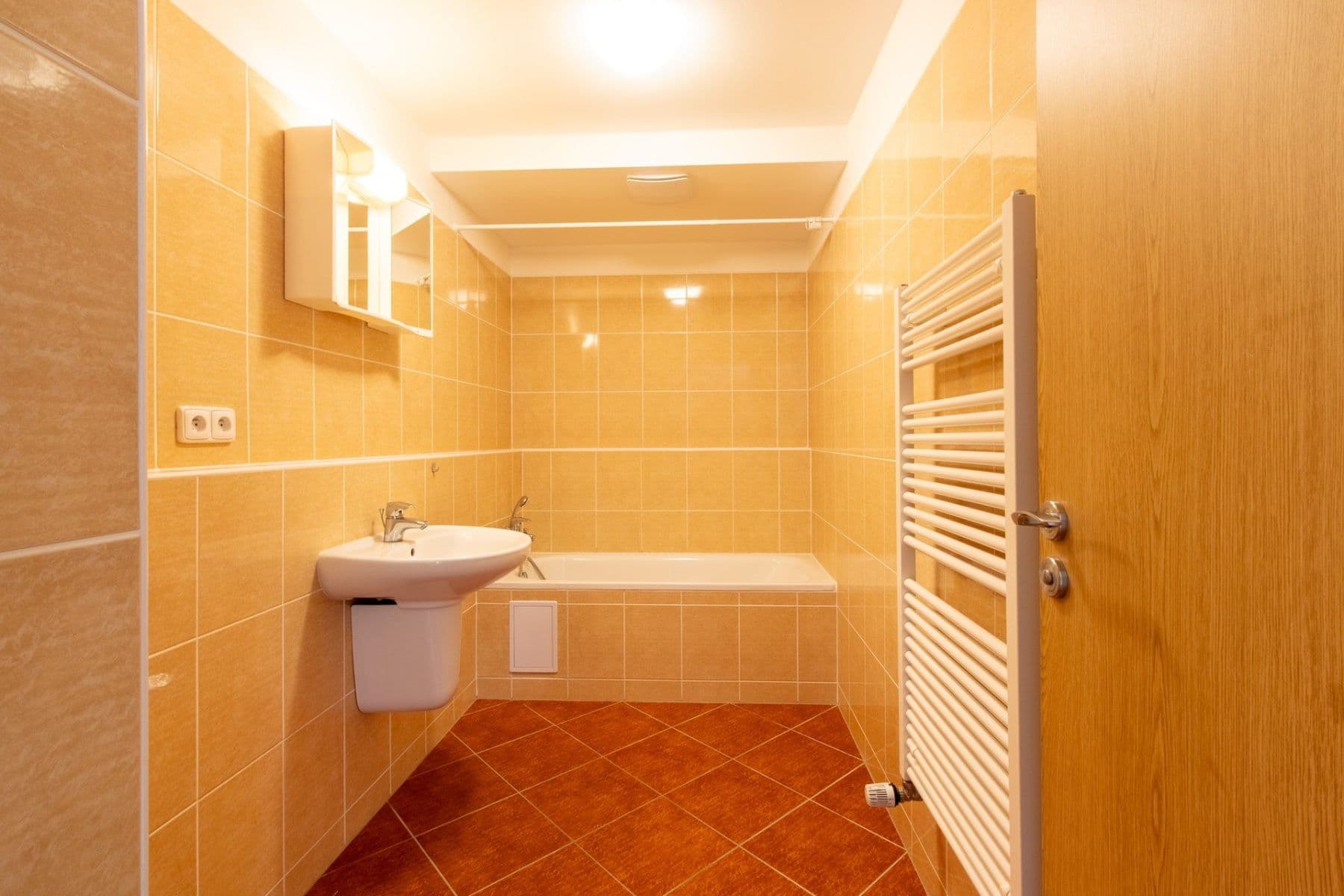 Prenájom bytu 2-izbový 50 m², Pískařská, Praha, Praha Prenájom bytu 2-izbový 50 m², Pískařská, Praha, Praha