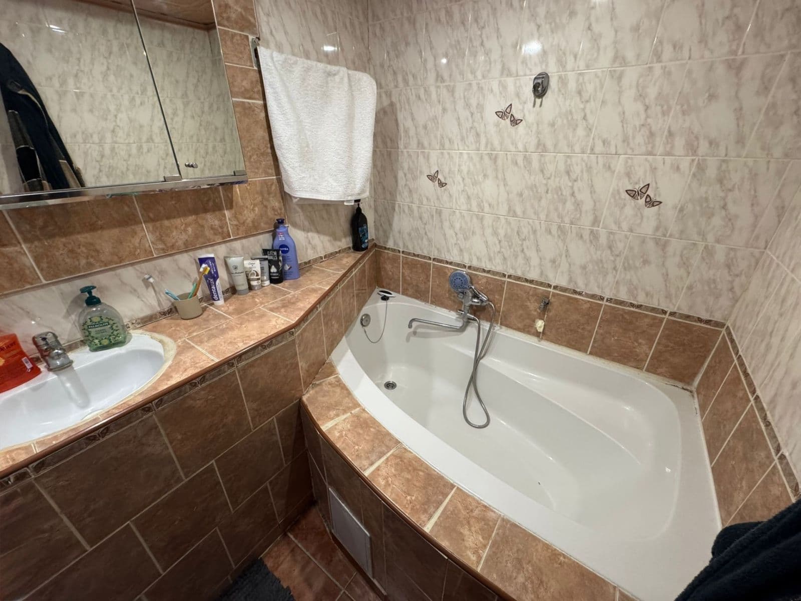 Prenájom bytu 2-izbový 48 m², Žežická, Ústí nad Labem, Ústecký kraj Prenájom bytu 2-izbový 48 m², Žežická, Ústí nad Labem, Ústecký kraj
