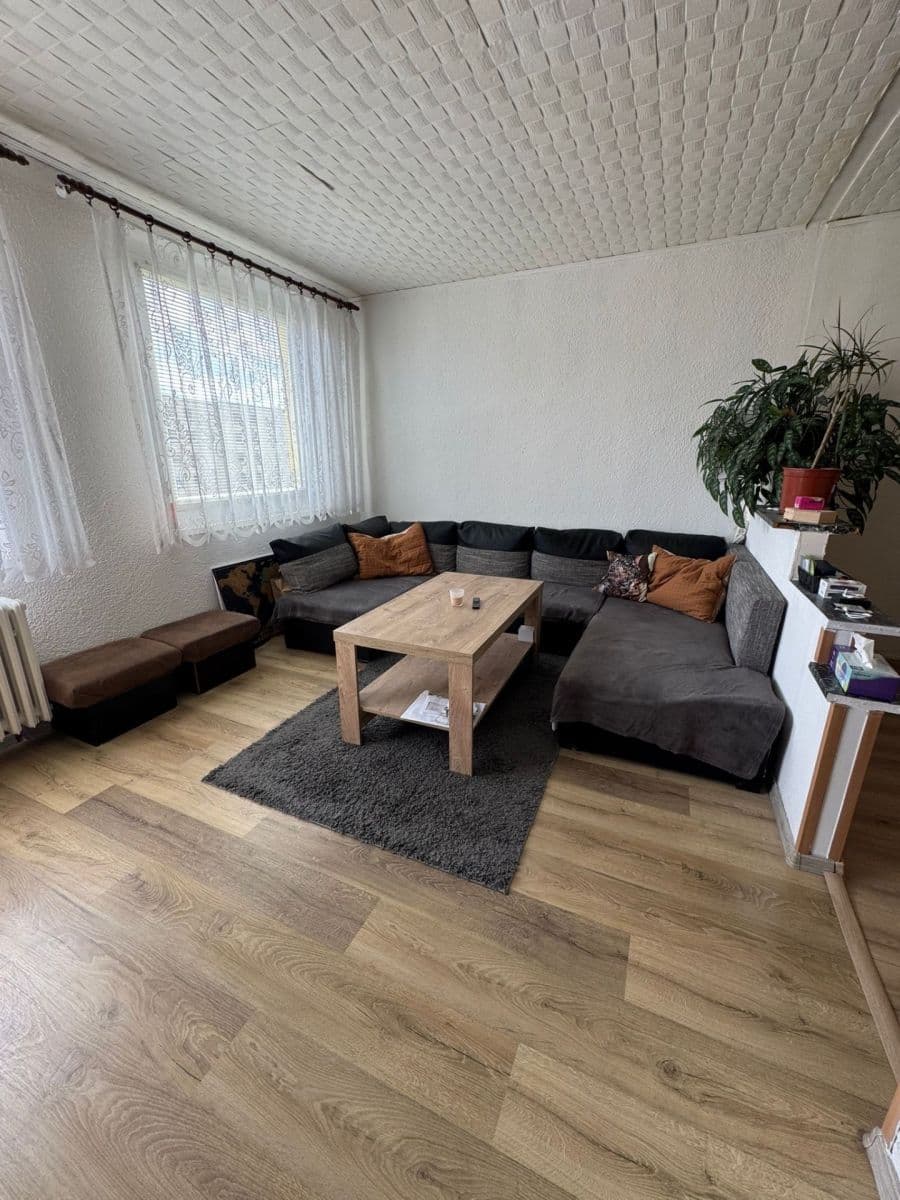 Prenájom bytu 2-izbový 48 m², Žežická, Ústí nad Labem, Ústecký kraj Prenájom bytu 2-izbový 48 m², Žežická, Ústí nad Labem, Ústecký kraj