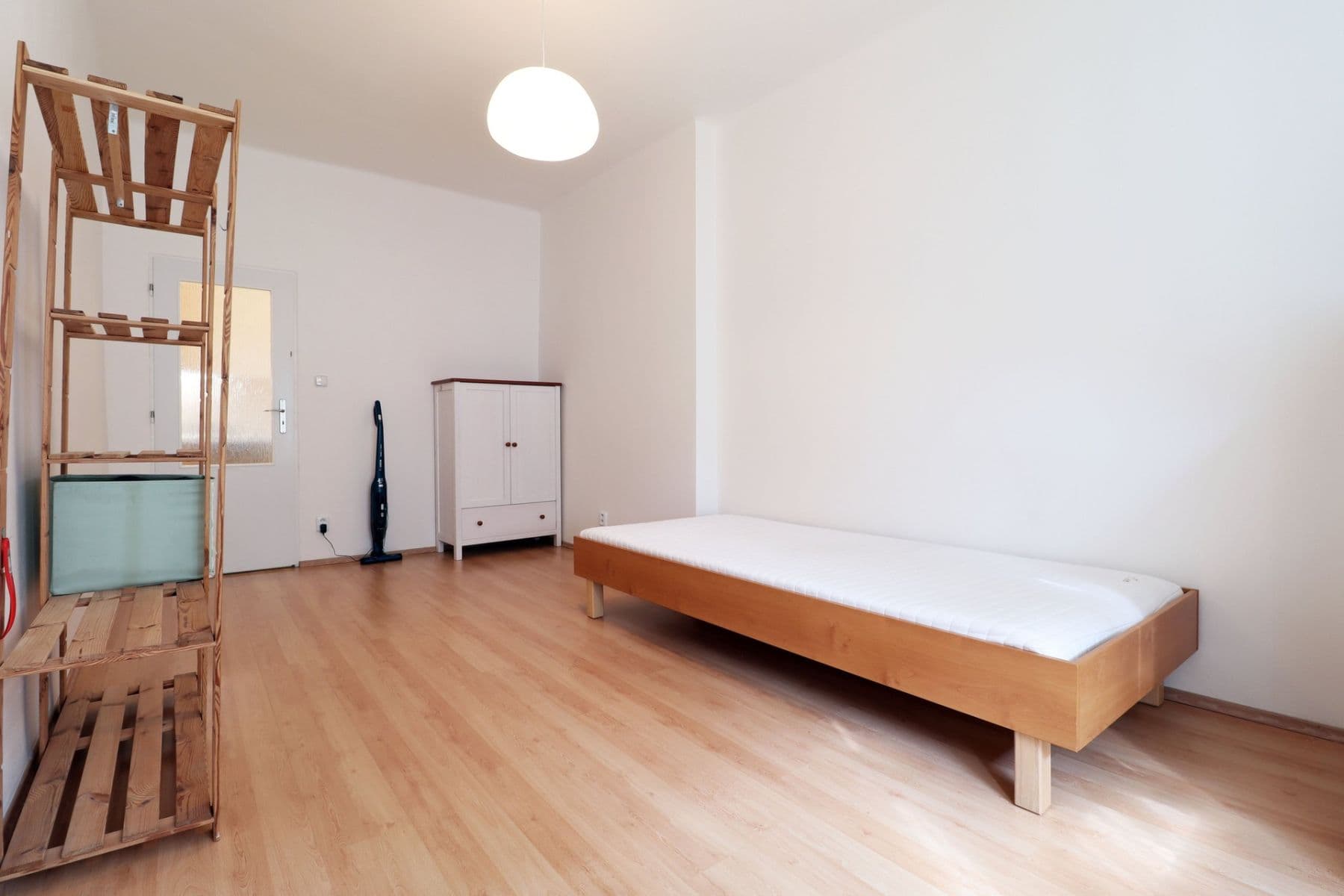 Prenájom bytu 2-izbový 40 m², Buchovcova, Praha, Praha Prenájom bytu 2-izbový 40 m², Buchovcova, Praha, Praha