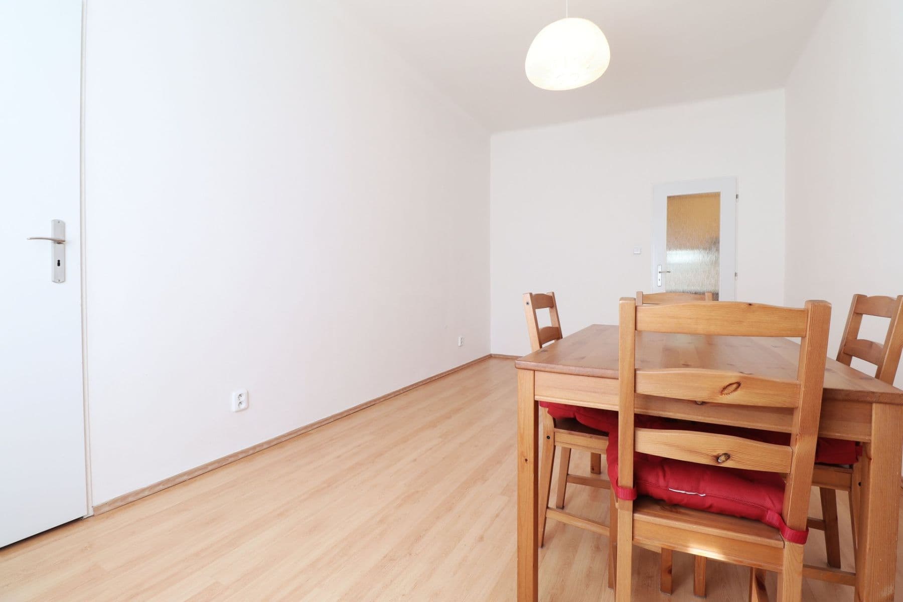 Prenájom bytu 2-izbový 40 m², Buchovcova, Praha, Praha Prenájom bytu 2-izbový 40 m², Buchovcova, Praha, Praha