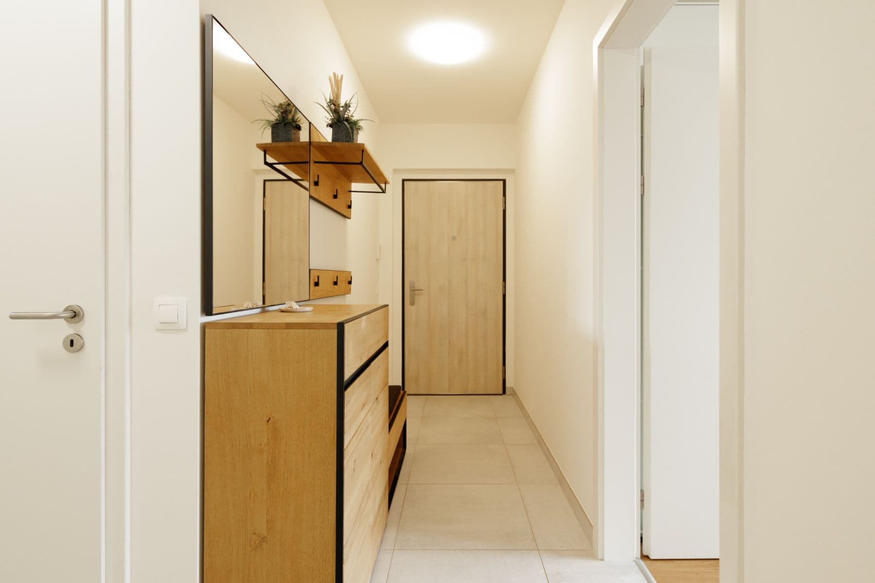 Prenájom bytu 3-izbový 83 m², Naskové, Praha, Praha Prenájom bytu 3-izbový 83 m², Naskové, Praha, Praha