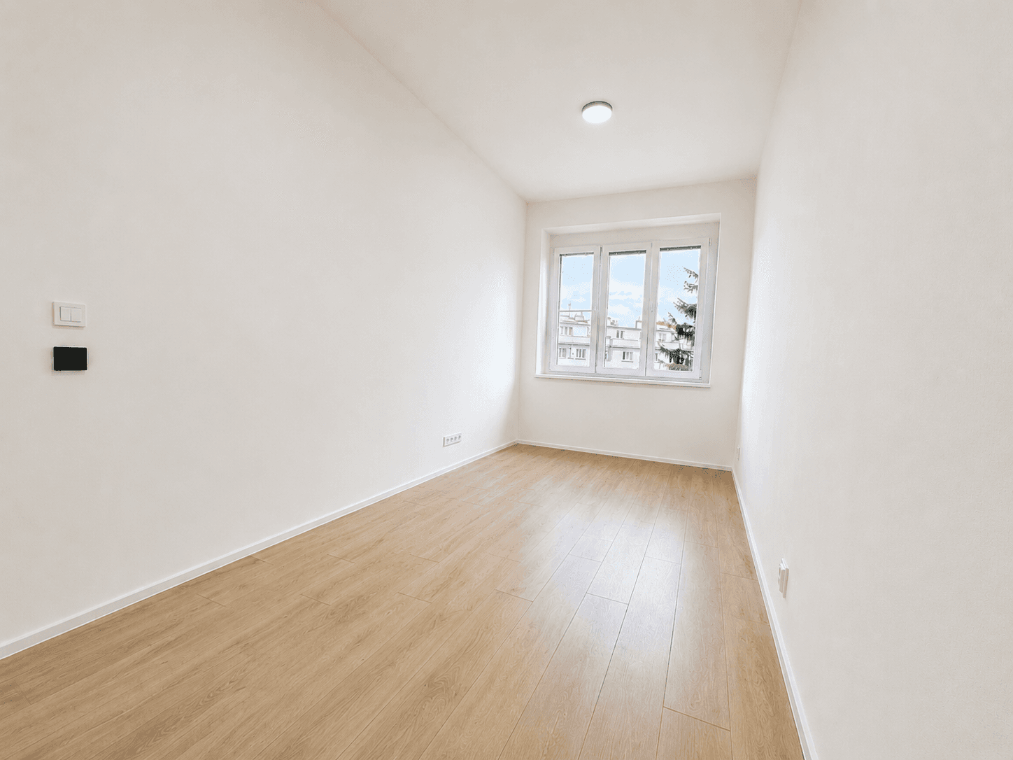 Predaj bytu 2-izbový 43 m², M. J. Lermontova, Praha, Praha Predaj bytu 2-izbový 43 m², M. J. Lermontova, Praha, Praha