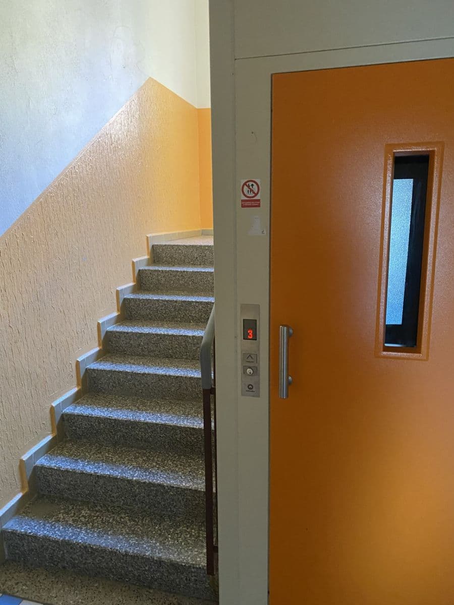 Predaj bytu 1-izbový 43 m², sídliště Vajgar, Jindřichův Hradec, Jihočeský kraj Predaj bytu 1-izbový 43 m², sídliště Vajgar, Jindřichův Hradec, Jihočeský kraj