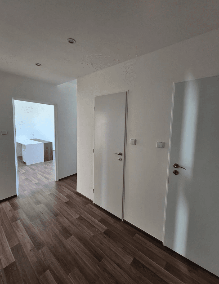 Prenájom bytu 3-izbový 76 m², Dobevská, Praha, Praha Prenájom bytu 3-izbový 76 m², Dobevská, Praha, Praha