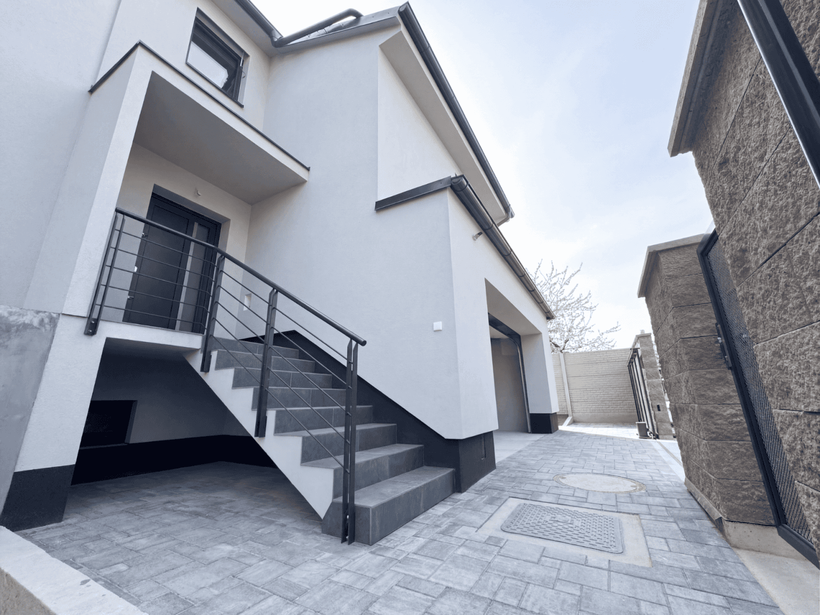 Predaj domu 257 m², pozemok 292 m², Lipovická, Praha, Praha Predaj domu 257 m², pozemok 292 m², Lipovická, Praha, Praha